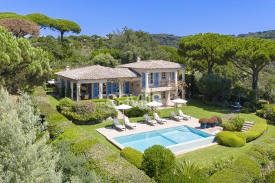 Villa à La Croix-Valmer &agrave; louer à partir de 14 000 € / semaine, Photo 1