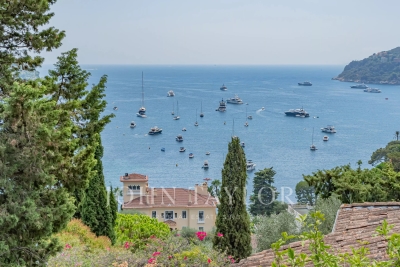 Maison &agrave; vendre &agrave; VILLEFRANCHE-SUR-MER  - 4 pi&egrave;ces - 76 m&sup2; 