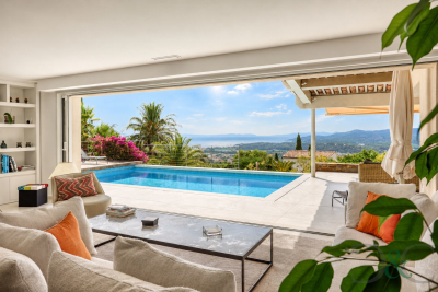Maison &agrave; vendre &agrave; BORMES-LES-MIMOSAS  - 6 pi&egrave;ces - 204 m&sup2; 