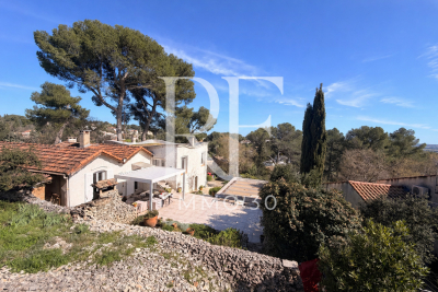Maison &agrave; vendre &agrave; NÎMES  - 6 pi&egrave;ces - 155 m&sup2; 