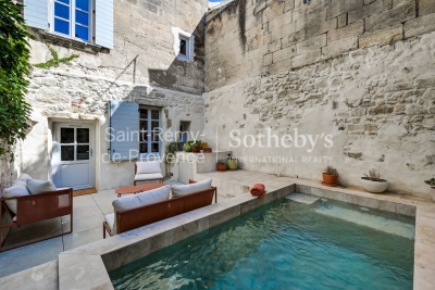 Maison &agrave; vendre &agrave; ARLES  - 6 pi&egrave;ces - 92 m&sup2; 