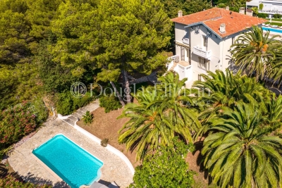 Maison &agrave; vendre &agrave; ANTIBES Nord - 7 pi&egrave;ces - 247 m&sup2; 