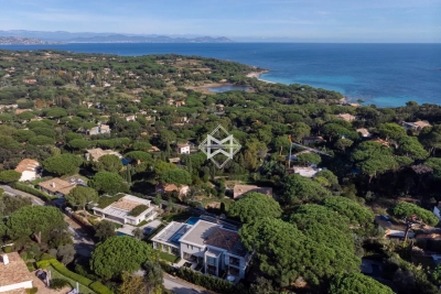 Villa à Saint-Tropez &agrave; louer à partir de 165 000 € / semaine, Photo 1