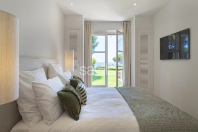 Villa à La Croix-Valmer &agrave; louer à partir de 14 000 € / semaine, Photo 13