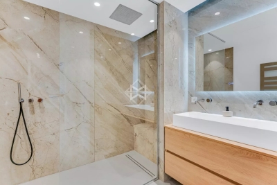 Villa à Les Issambres &agrave; louer à partir de 13 750 € / semaine, Photo 17