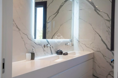 Villa à Les Issambres &agrave; louer à partir de 13 750 € / semaine, Photo 19