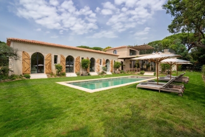 Villa à Ramatuelle &agrave; louer à partir de 40 000 € / semaine, Photo 2