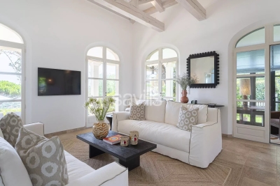 Villa à La Croix-Valmer &agrave; louer à partir de 14 000 € / semaine, Photo 8