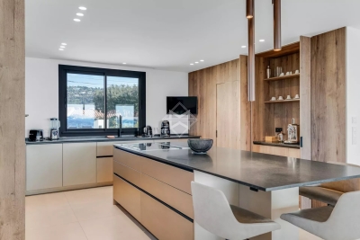 Villa à Les Issambres &agrave; louer à partir de 13 750 € / semaine, Photo 10