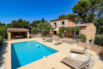 Maison &agrave; vendre &agrave; FLAYOSC Est - 5 pi&egrave;ces - 185 m&sup2; 