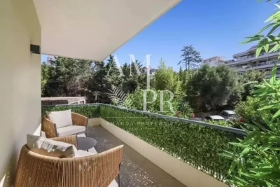 Appartement &agrave; vendre &agrave; CANNES Caravadossi-George v - 3 pi&egrave;ces - 82 m&sup2; 