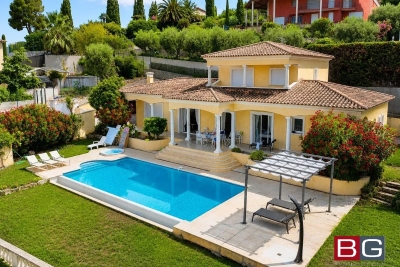Maison &agrave; vendre &agrave; VALLAURIS Fontmerle - 5 pi&egrave;ces - 210 m&sup2; 