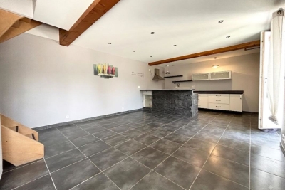 Appartement &agrave; vendre &agrave; MONTBOUCHER SUR JABRON Centre - 3 pi&egrave;ces - 68 m&sup2; 