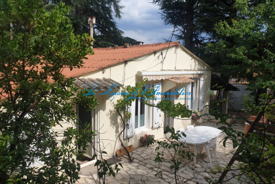 Maison &agrave; vendre &agrave; ST-JEAN-DU-GARD  - 5 pi&egrave;ces - 83 m&sup2; 
