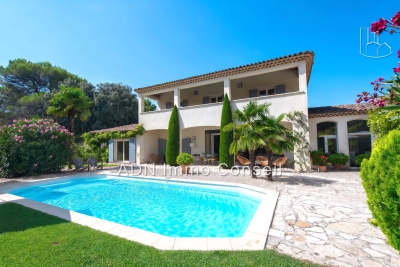 Maison &agrave; vendre &agrave; MALLEMORT  - 7 pi&egrave;ces - 264 m&sup2; 