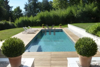 Maison &agrave; vendre &agrave; AIX-EN-PROVENCE Sud - 5 pi&egrave;ces - 136 m&sup2; 