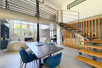 Appartement &agrave; vendre &agrave; CALUIRE-ET-CUIRE  - 7 pi&egrave;ces - 220 m&sup2; 