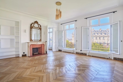 Appartement &agrave; louer &agrave; PARIS 16EME  - 7 pi&egrave;ces - 220 m&sup2; 