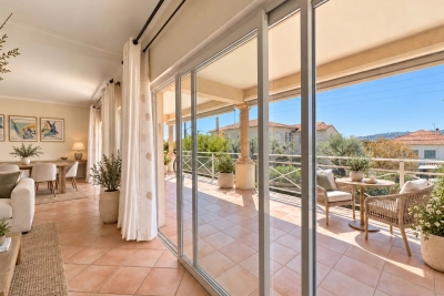 Appartement &agrave; vendre &agrave; JUAN-LES-PINS  - 4 pi&egrave;ces - 189 m&sup2; 