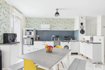 Appartement &agrave; vendre &agrave; ST-PIERRE-D'IRUBE  - 2 pi&egrave;ces - 51 m&sup2; 