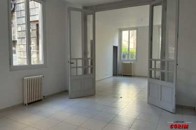 Appartement &agrave; louer &agrave; BORDEAUX  - 2 pi&egrave;ces - 51 m&sup2; 