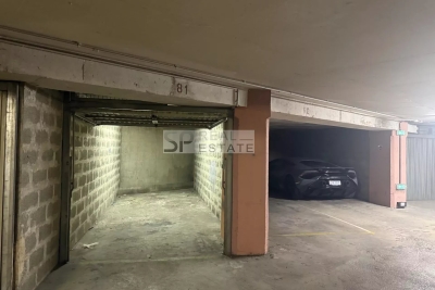 Parking/Garage &agrave; vendre &agrave; CANNES Croisette-Palm-Beach   