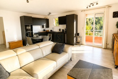 Appartement &agrave; vendre &agrave; GRASSE Sainte-Colombe - 4 pi&egrave;ces - 81 m&sup2; 
