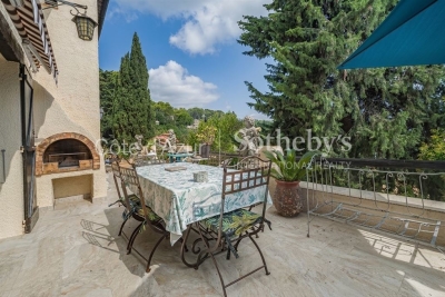 Maison &agrave; vendre &agrave; MOUGINS Vallauris Centre - 5 pi&egrave;ces - 202 m&sup2; 