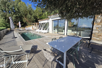 Maison &agrave; vendre &agrave; LA CROIX-VALMER  - 7 pi&egrave;ces - 180 m&sup2; 
