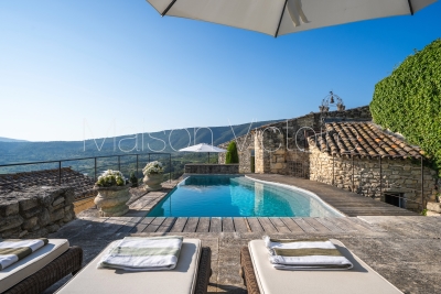 Maison &agrave; vendre &agrave; LACOSTE Robion - 7 pi&egrave;ces - 235 m&sup2; 