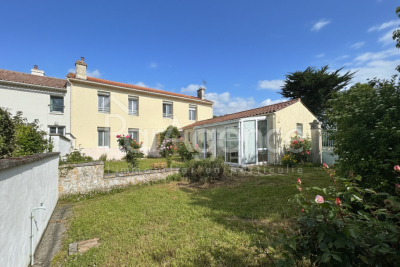 Maison &agrave; vendre &agrave; VAUX SUR MER La Grange - 8 pi&egrave;ces - 163 m&sup2; 