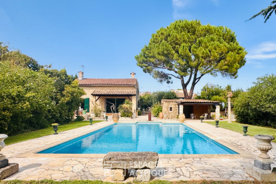 Maison &agrave; vendre &agrave; GIGEAN Rive Droite - 8 pi&egrave;ces - 269 m&sup2; 