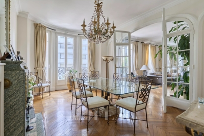 Appartement &agrave; vendre &agrave; PARIS 16EME Les Archives 1 - 5 pi&egrave;ces - 147 m&sup2; 