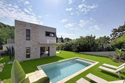 Maison &agrave; vendre &agrave; MOUGINS  - 5 pi&egrave;ces - 162 m&sup2; 