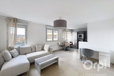 Appartement &agrave; louer &agrave; VILLEURBANNE Domer - 2 pi&egrave;ces - 53 m&sup2; 