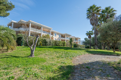 Appartement &agrave; vendre &agrave; ST-RAPHAËL Valescure Ouest - 3 pi&egrave;ces - 64 m&sup2; 