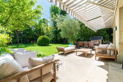 Appartement &agrave; vendre &agrave; NEUILLY SUR SEINE Renault 1 - 5 pi&egrave;ces - 194 m&sup2; 