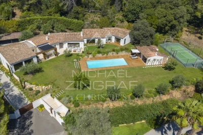 Maison &agrave; vendre &agrave; MOUGINS La Badine - 7 pi&egrave;ces - 449 m&sup2; 
