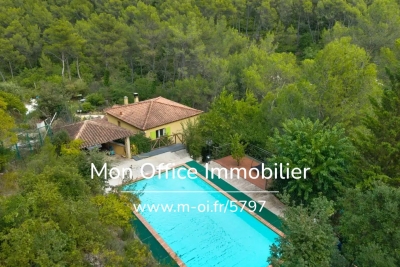 Maison &agrave; vendre &agrave; AURIOL Sainte-Cecile - 5 pi&egrave;ces - 140 m&sup2; 