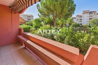 Appartement &agrave; vendre &agrave; HYÈRES Aups - 3 pi&egrave;ces - 77 m&sup2; 