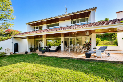 Maison &agrave; vendre &agrave; MOUGUERRE Petricot-Reptou - 5 pi&egrave;ces - 200 m&sup2; 
