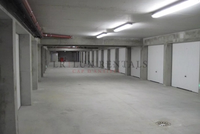 Parking/Garage &agrave; vendre &agrave; ANTIBES Hopital Saint-Roch   