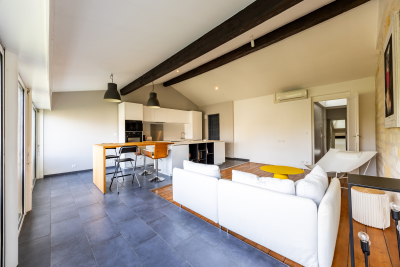 Appartement &agrave; louer &agrave; BORDEAUX  - 3 pi&egrave;ces - 72 m&sup2; 