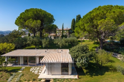Villa à Saint-Paul-de-Vence &agrave; louer à partir de 27 000 € / semaine, Photo 4