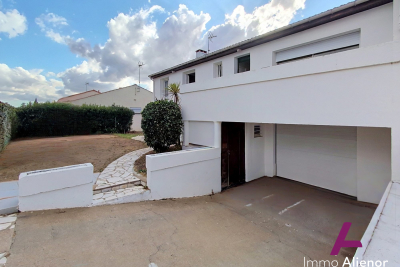 Maison &agrave; vendre &agrave; MOUILLERON LE CAPTIF  - 6 pi&egrave;ces - 135 m&sup2; 