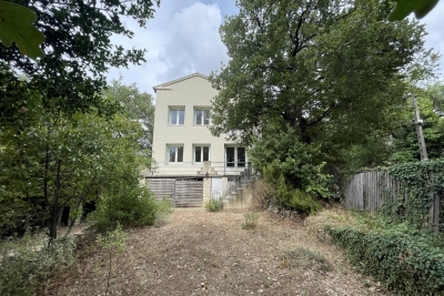 Maison &agrave; louer &agrave; MALEMORT-DU-COMTAT  - 4 pi&egrave;ces - 136 m&sup2; 