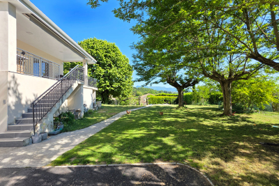 Maison &agrave; vendre &agrave; CHATUZANGE LE GOUBET  - 10 pi&egrave;ces - 209 m&sup2; 