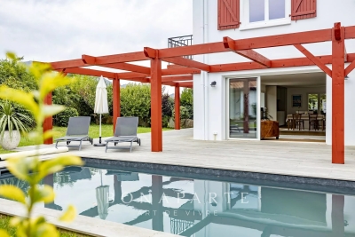 Maison &agrave; vendre &agrave; ASCAIN  - 9 pi&egrave;ces - 325 m&sup2; 