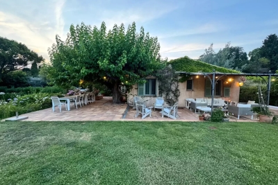 Maison &agrave; vendre &agrave; ST-TROPEZ  - 8 pi&egrave;ces - 220 m&sup2; 