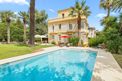 Maison &agrave; vendre &agrave; NICE Bottero - 6 pi&egrave;ces - 250 m&sup2; 